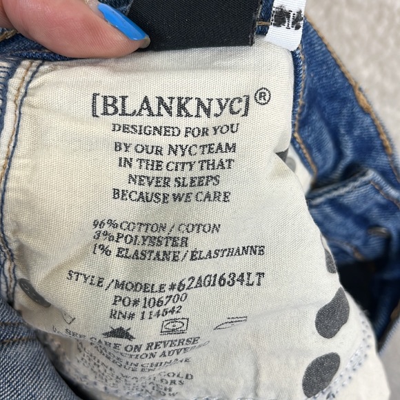 BlankNYC Womens Distressed The Reade Crop Jeans SIZE 26 - Picture 11 of 12